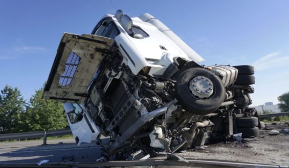 <strong>Why You Should Never Take A Truck Accident Lightly </strong>